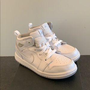 Brand New Youth Nike Jordan 1 Mid BT Shoes